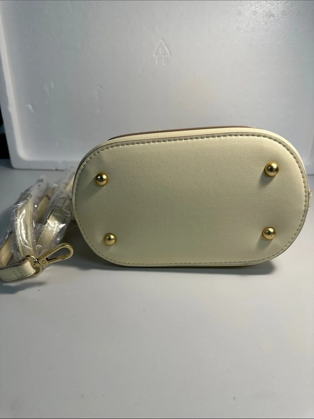 Nanette Lepore ISABELA Buttercream Shoulder or Convertible Bucket Bag-NWT - Picture 12 of 15